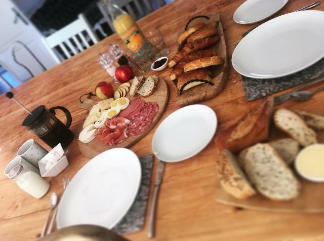 Bed and Breakfast Chez Broche Mazerolles  Екстер'єр фото